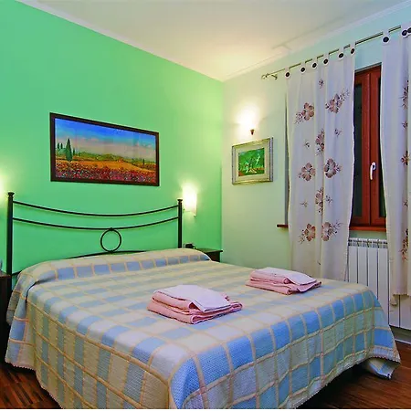 Aurelia Garden Gold