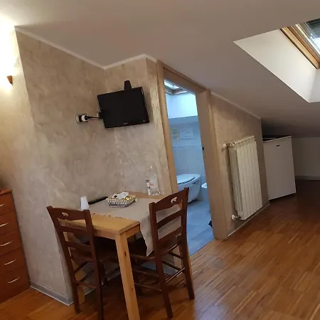 Aurelia Garden Gold 住宿加早餐酒店 4*