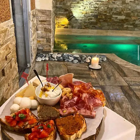 Aurelia Garden Gold Frühstückspension