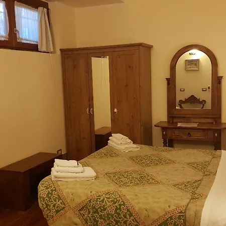 Aurelia Garden Gold 4*