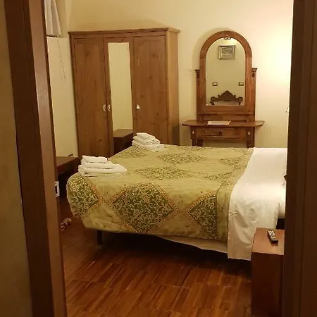 Aurelia Garden Gold 4* Rom