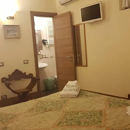 Aurelia Garden Gold Frühstückspension Rom