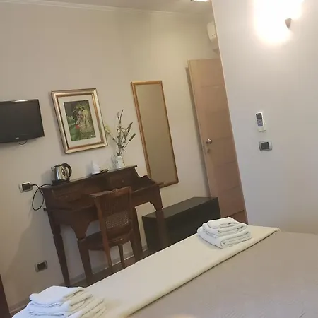 Aurelia Garden Gold 2* Roma