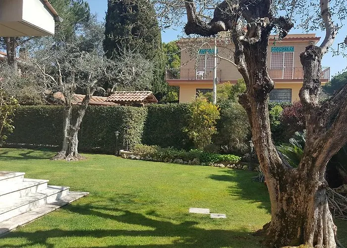 Aurelia Garden Gold Nocleg ze śniadaniem