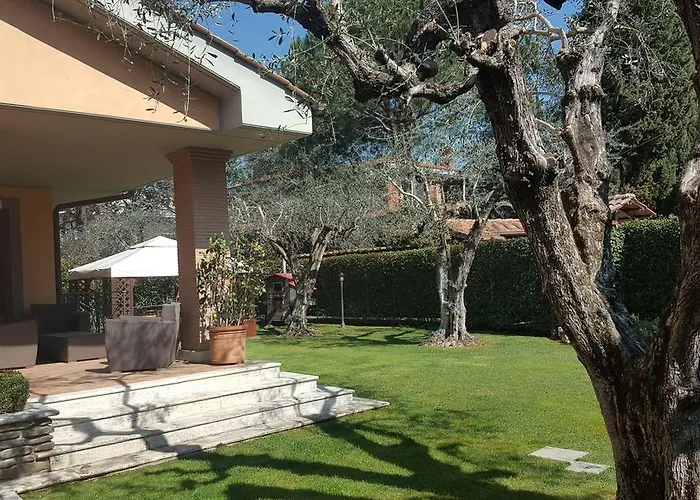 Aurelia Garden Gold Nocleg ze śniadaniem 4*