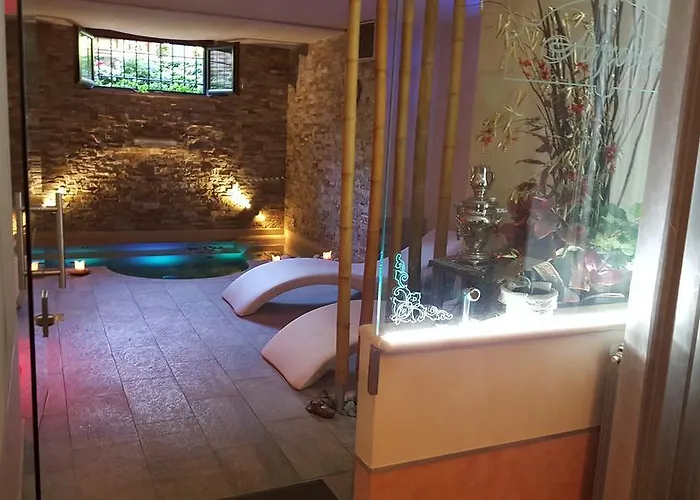 Aurelia Garden Gold Nocleg ze śniadaniem