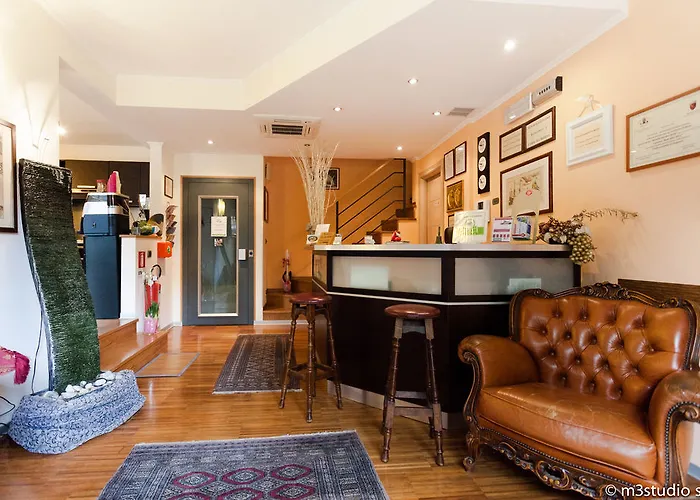 Aurelia Garden Gold Nocleg ze śniadaniem 4*