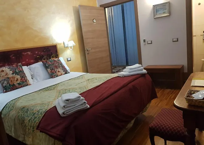 Aurelia Garden Gold Rzym